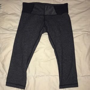 Lululemon size 10 cropped leggings